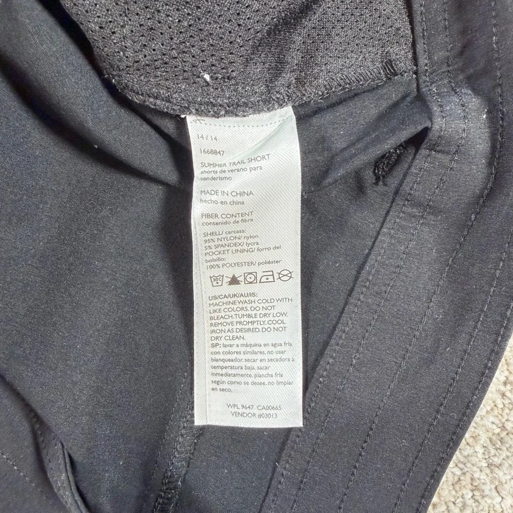 Eddie Bauer Summer Trail Shorts Women 14(FITS 36x5.5) Black Cargo Hiking Outdoor